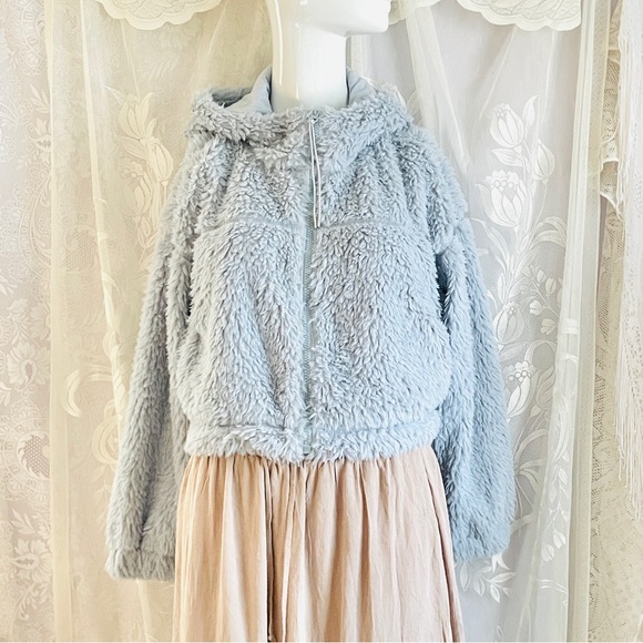 BDG Light Blue Fuzzy Sherpa Teddy Jacket - Picture 1 of 7